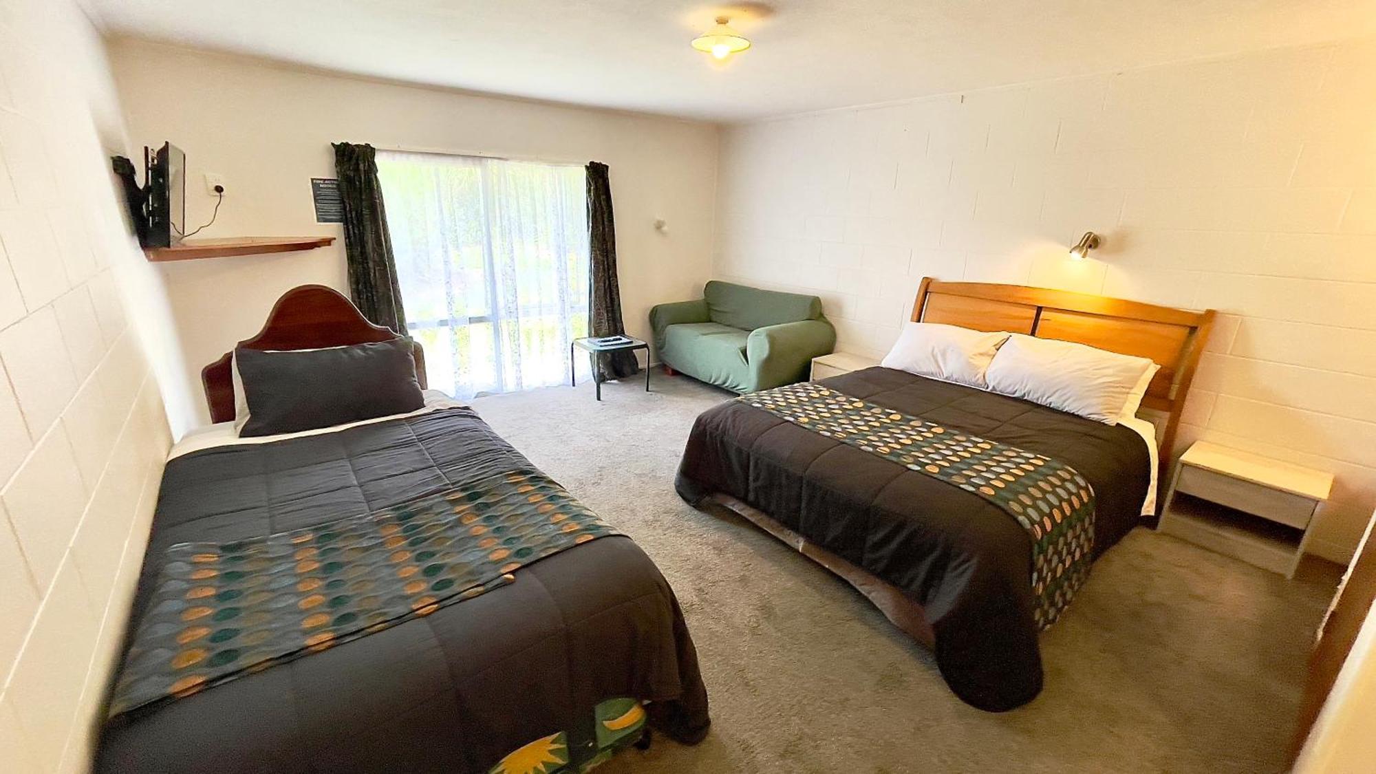Waiuku Motel Exterior photo